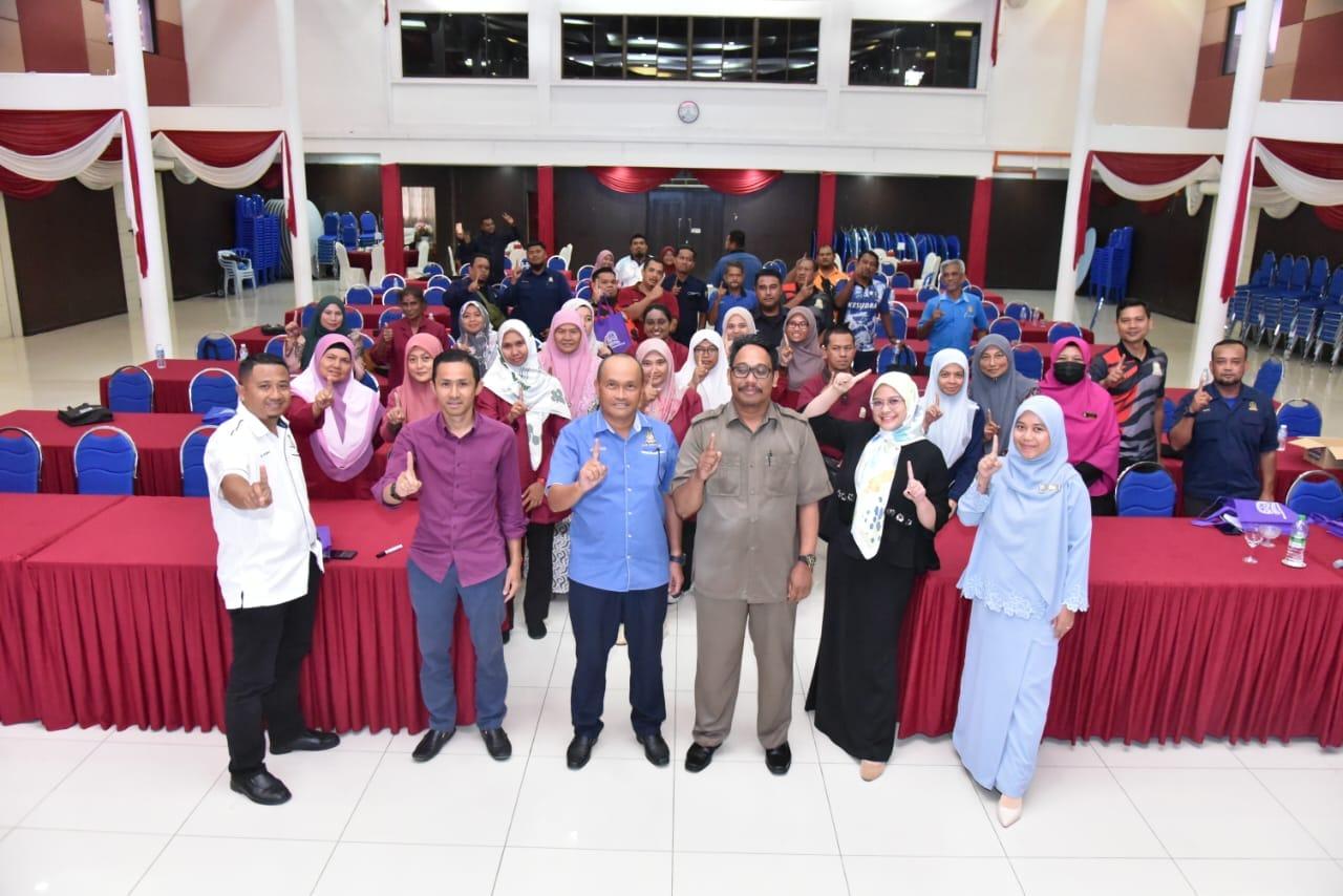 para kakitangan Majlis Daerah Raub yang menghadiri KURSUS PERINTAH-PERINTAH AM : BAB B & BAB G