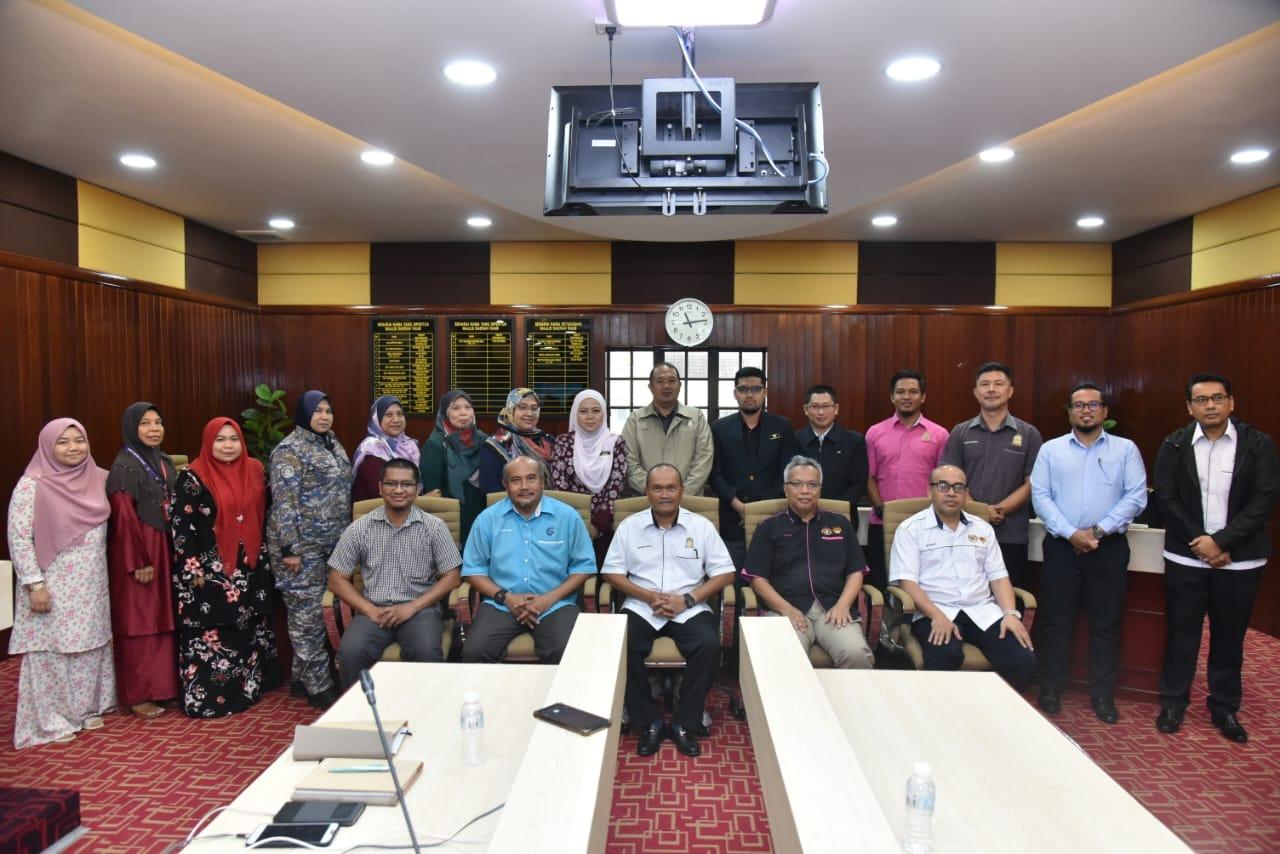 PEMBENTANGAN LAPORAN PEMANTAUAN BAHASA DI TEMPAT AWAM 2022 MAJLIS DAERAH RAUB